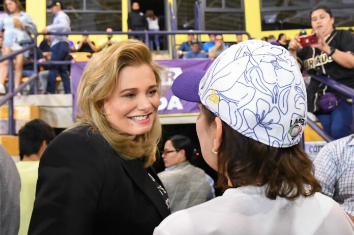 4a48a4e7-a3fe-41d6-a4a4-8d7d77e42519