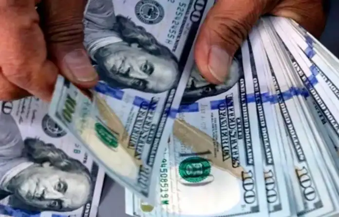 dolar-KOihFhbhx