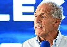 Asfura duplica su ventaja de votos; reanudan conteo