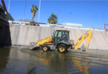 Limpia Gobierno Municipal interior del canal Chuvíscar de forma permanente