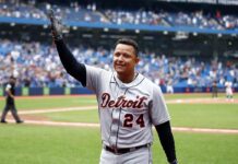 El polémico festejo de Miguel Cabrera tras vencer a Japón