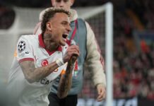 Pesadilla en la Champions: Así fue la terrible lesión de Noa Lang; casi pierde un dedo en partido