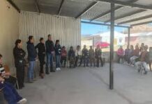 Impulsa Cuauhtémoc Estrada electrificación, agua y apoyo alimentario para comunidad indígena de Tomochi