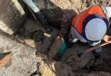 REPARA JMAS FUGA DE AGUA EN CAMINO REAL