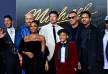 La familia Jackson apoya a Jaafar en el estreno de “Michael”; destaca ausencia de Paris, hija del fallecido cantante