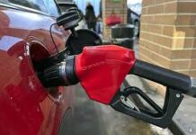 Presionan a gasolineros para cumplir pacto