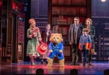 Arrasa musical de ‘Paddington’ en los Premios Olivier 2026