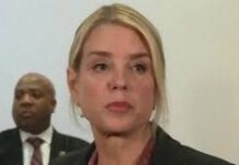 Pam Bondi deseaba una salida digna. Pero Trump solo la quería fuera