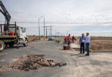 Supervisa Jesús Valenciano avance del 90% en pavimentación de la avenida Fernando Baeza