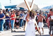 Fe y tradición marcan Viacrucis en la ciudad