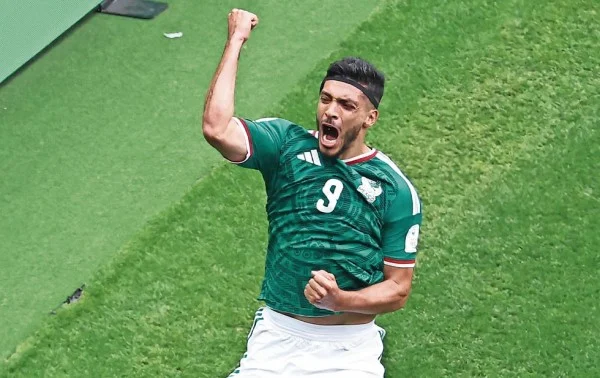 middle-raulito-0RwhEUXoU