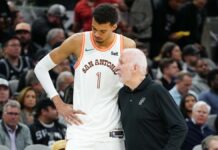 Gregg Popovich también juega las Finales