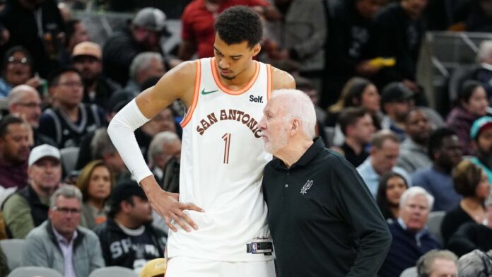 NBA: Dallas Mavericks at San Antonio Spurs