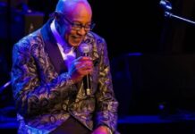 Muere a los 75 años Peabo Bryson, la voz de “La Bella y la Bestia”