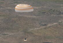 Regresan a la Tierra tres astronautas tras pasar 241 días en el espacio