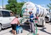 Lleva JMAS agua en pipas a familias de Parajes del Sur.
