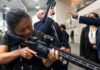 Trump revoca decenas de regulaciones sobre armas de fuego