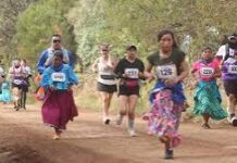 Triunfan corredores rarámuri en el Ultra Maratón de los Cañones