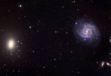 Galaxias formadas en línea recta y sin materia oscura