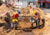 Bachea JMAS avenida De la Raza tras reparar hundimiento en colector.