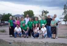 Doble jornada de Jorge Soto: plantan 40 árboles y donan aire acondicionado
