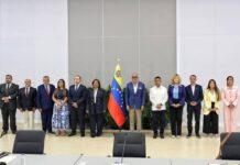 Gobierno y oposición en Venezuela acuerdan renovar el Poder Judicial bajo la lupa de EU