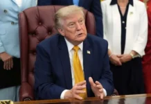 Dice Trump que EU e Irán negocian ‘en estos momentos’