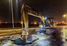 Continúa JMAS reparando hundimiento en bulevar IV Siglos