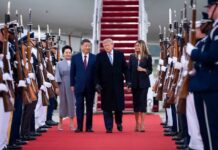 Trump recibe a Xi en su visita de Estado en medio de tensiones
