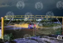 Huía de la Policía… llevaba un cadáver en la cajuela