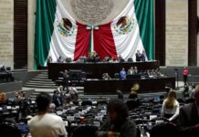 Diputados de Morena dispuestos a discutir reforma para retirar «superpoderes» a la presidencia del INE