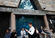 Tribunal suspende derecho a voto a descendientes de exiliados españoles