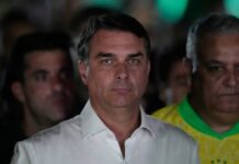 Flávio Bolsonaro huye de Brasil a Miami; es un acto vergonzoso: Lula