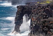 Colapsó el emblemático arco marino Hōlei en Hawaii