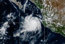 Cobra fuerza Simón como huracán de categoría 2; irá a BCS